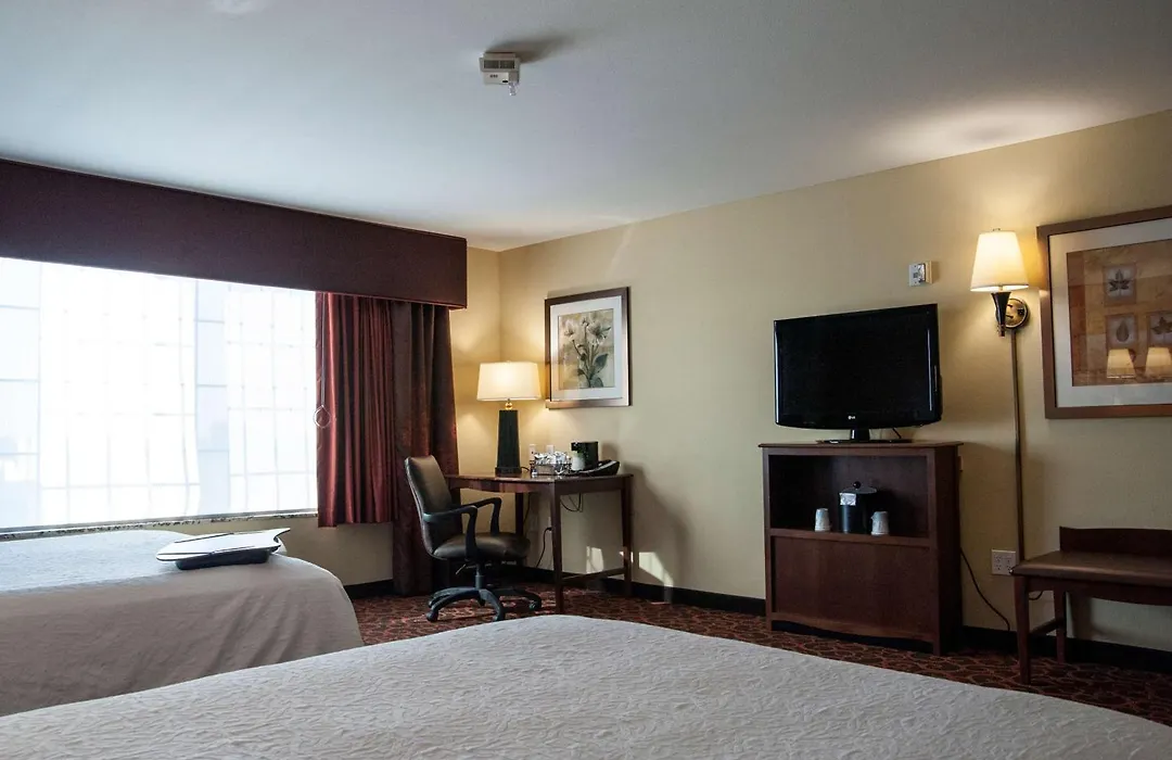 Hampton Inn & Suites Watertown-1