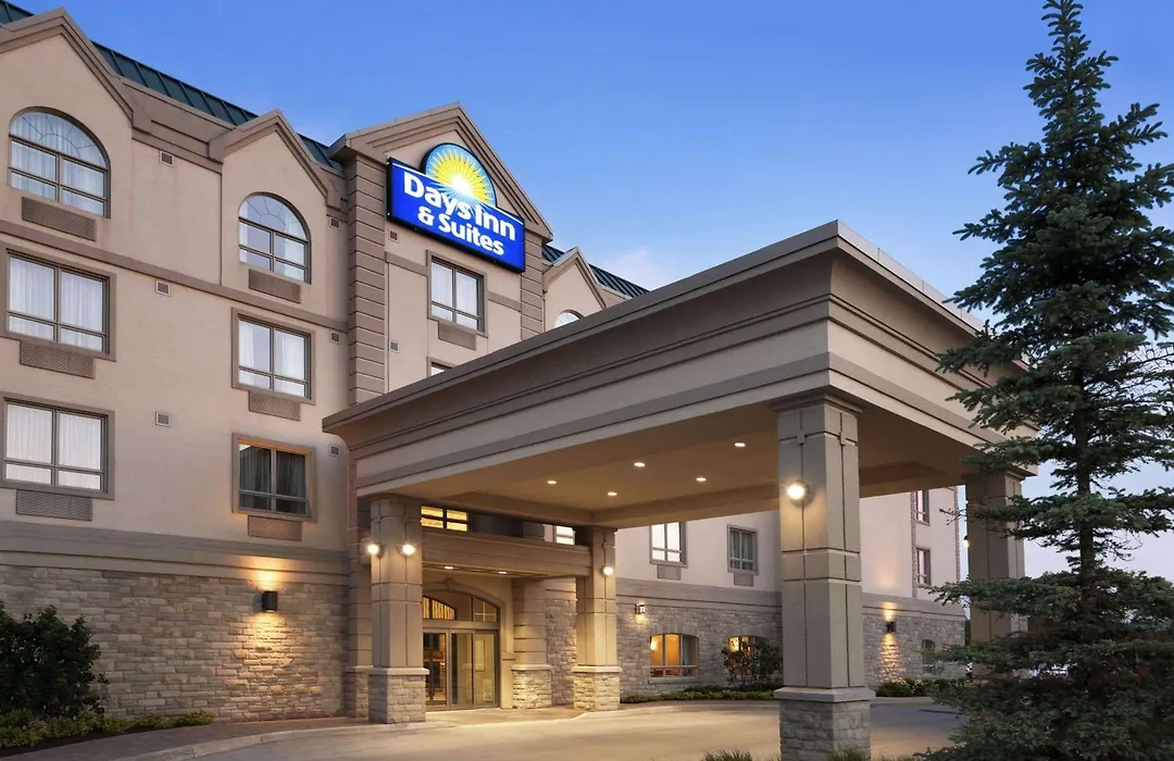 Days Inn & Suites By Wyndham Collingwood-1