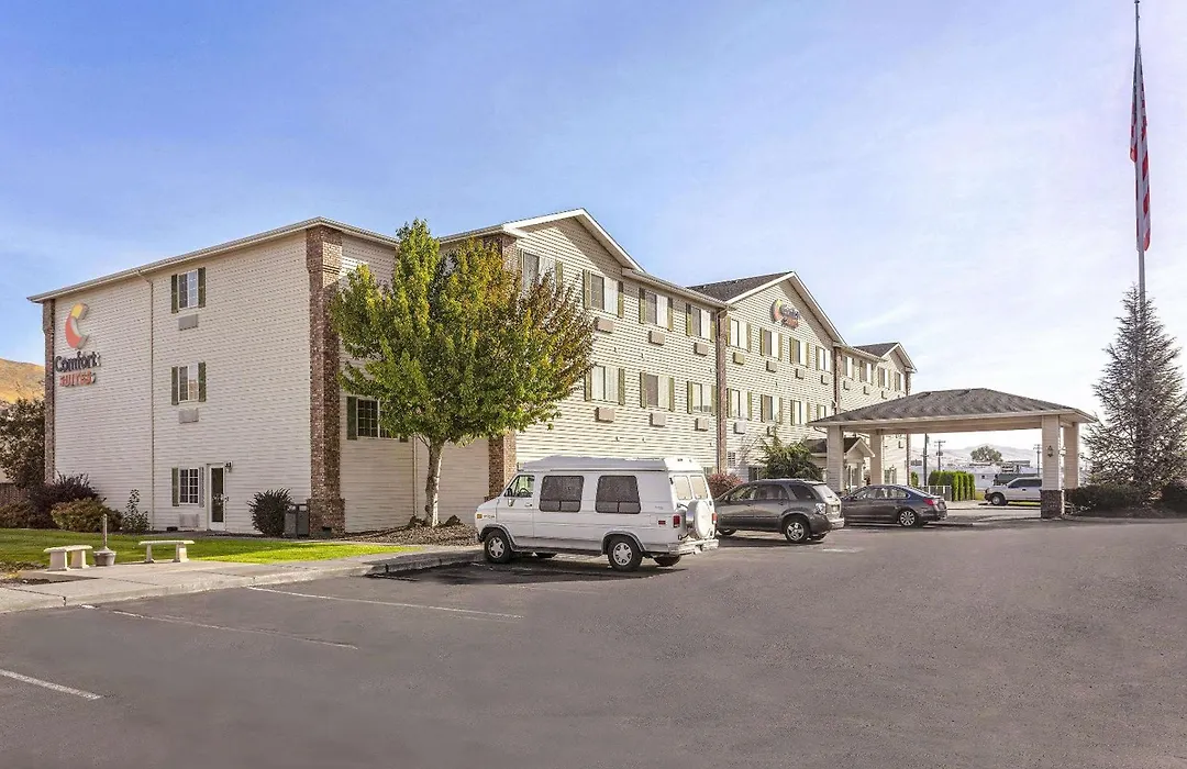 Comfort Suites Yakima-1