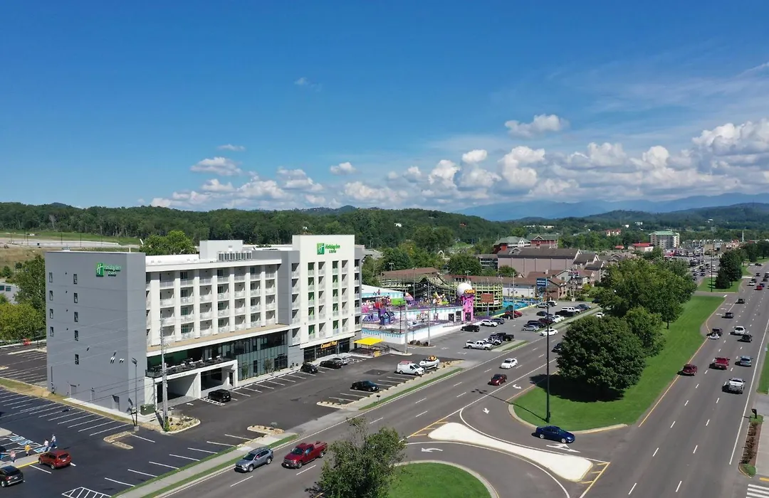 Holiday Inn & Suites Pigeon Forge Convention Center By Ihg-1