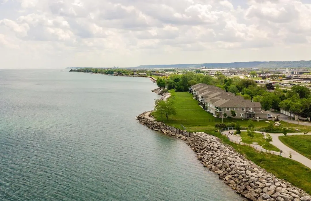 Globalstay Waterfront 5 Bedroom Townhouse Hot Tub Sauna Stoney Creek-1