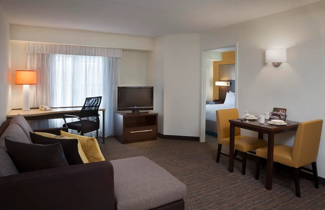 Cambridge Suites Mississauga-1