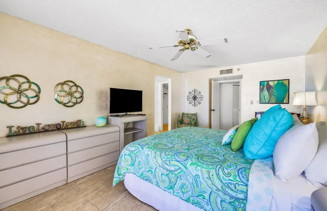 Crescent Beach Club I 5A-1