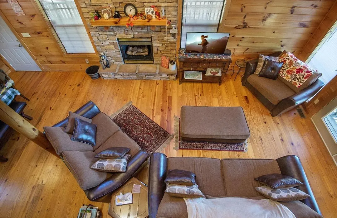 Dunder Mountain Views Cabin Retreat Cabin-1