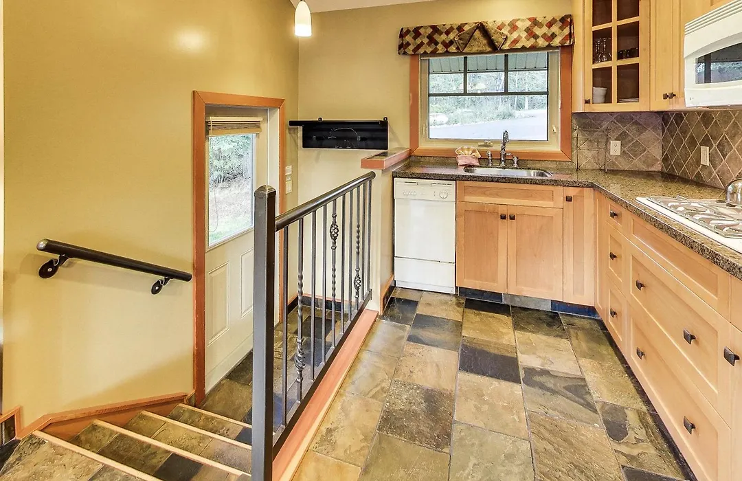 Patricia Lake Bungalows-1