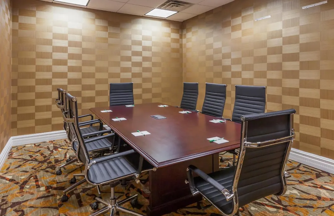 Holiday Inn Hotel & Suites Oklahoma City North By Ihg-1
