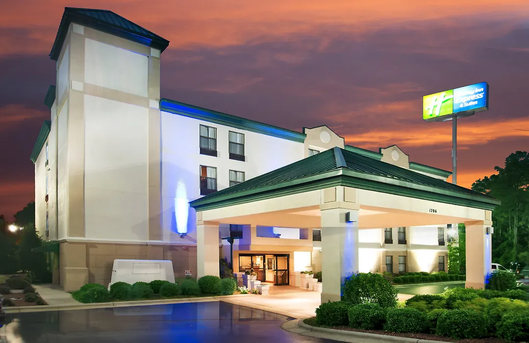 Four Points By Sheraton Fayetteville Fort Bragg-1