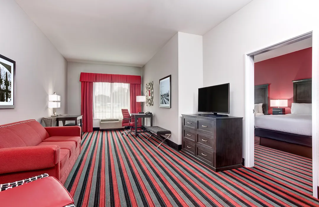 Holiday Inn & Suites Lafayette North By Ihg-1
