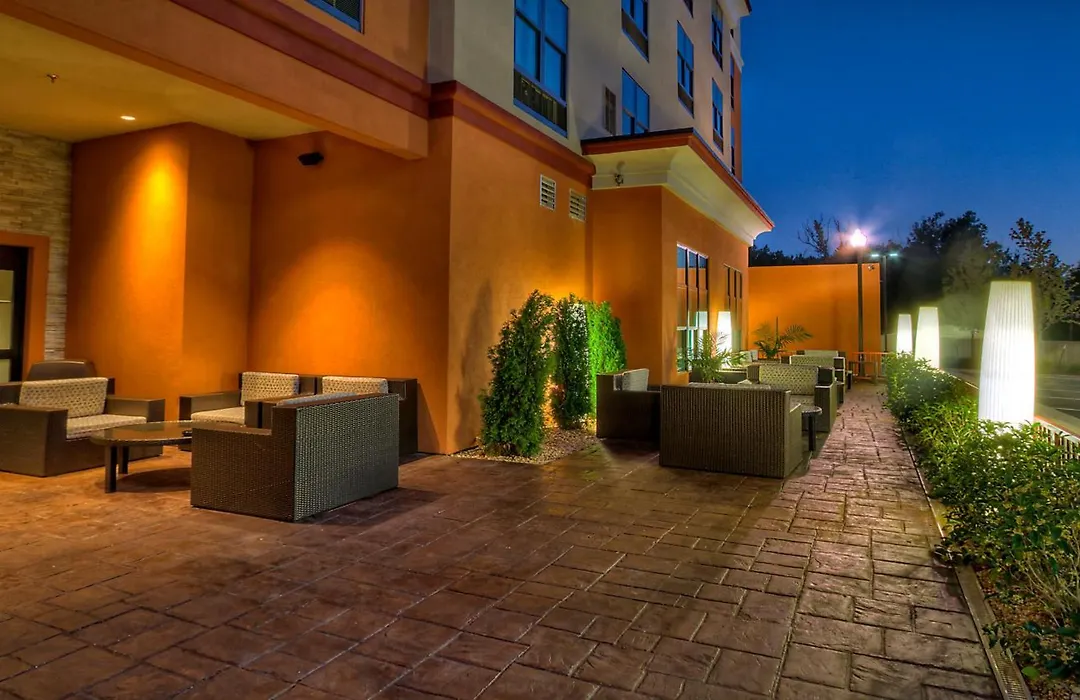 Holiday Inn & Suites Tupelo North By Ihg-1