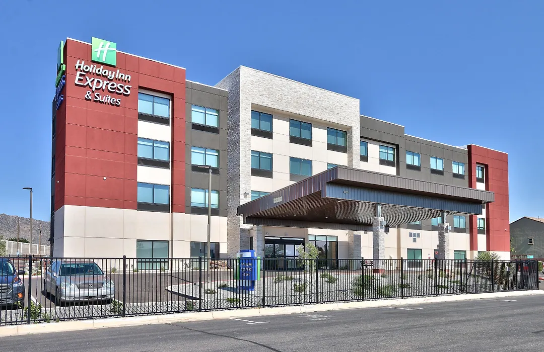 Holiday Inn Express & Suites - Albuquerque East By Ihg-1