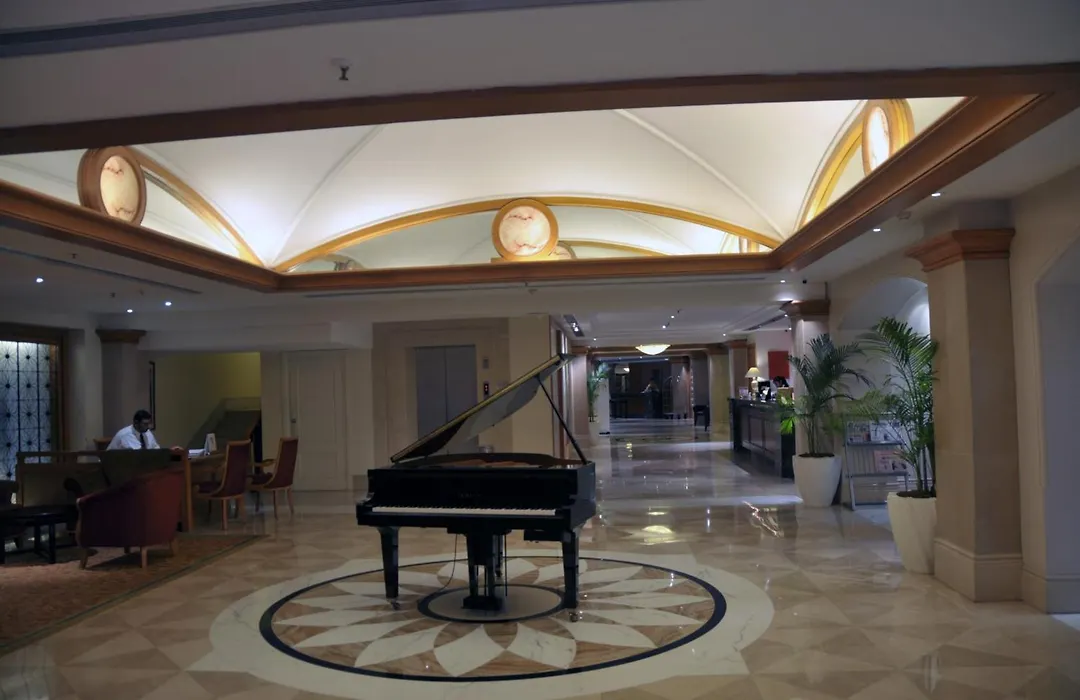 Ramada Plaza By Wyndham Palm Grove-1