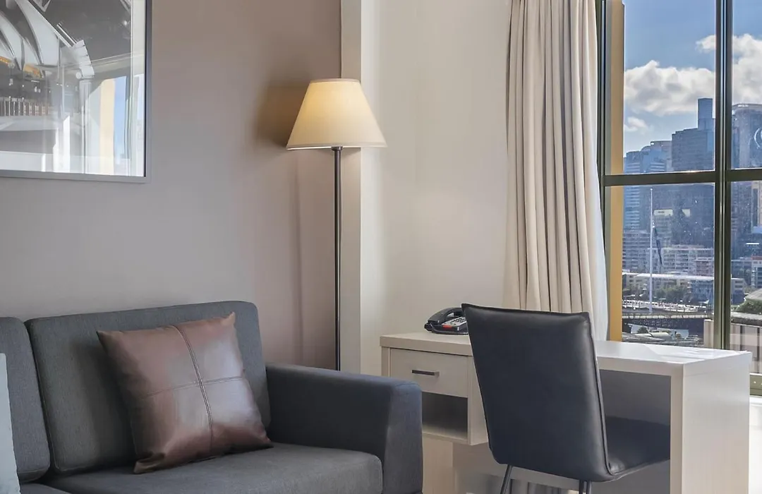 Oaks Sydney Goldsbrough Suites-1