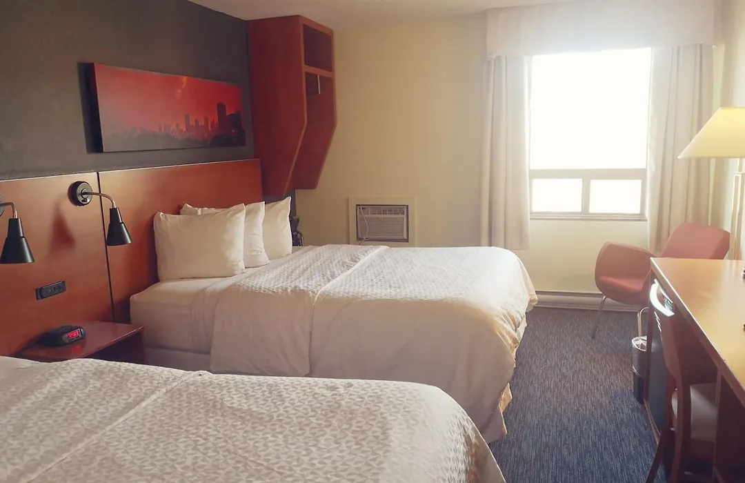 Travelodge By Wyndham Edmonton West-1