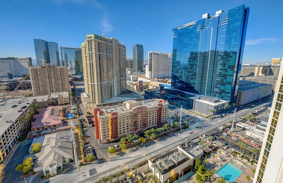 Jewel Suite W/Balcony Mgm Signature * 23Rd Floor* Strip View-1