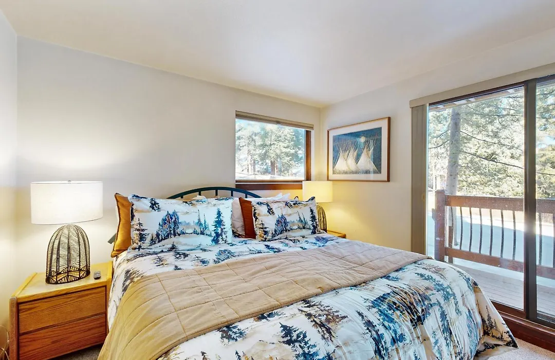 Tyra Summit Townhome #902-1