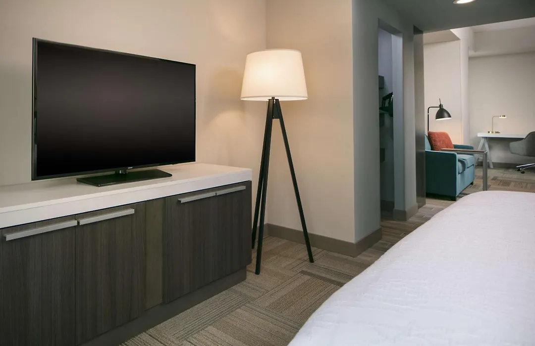 Hilton Garden Inn Iowa City Downtown University-1