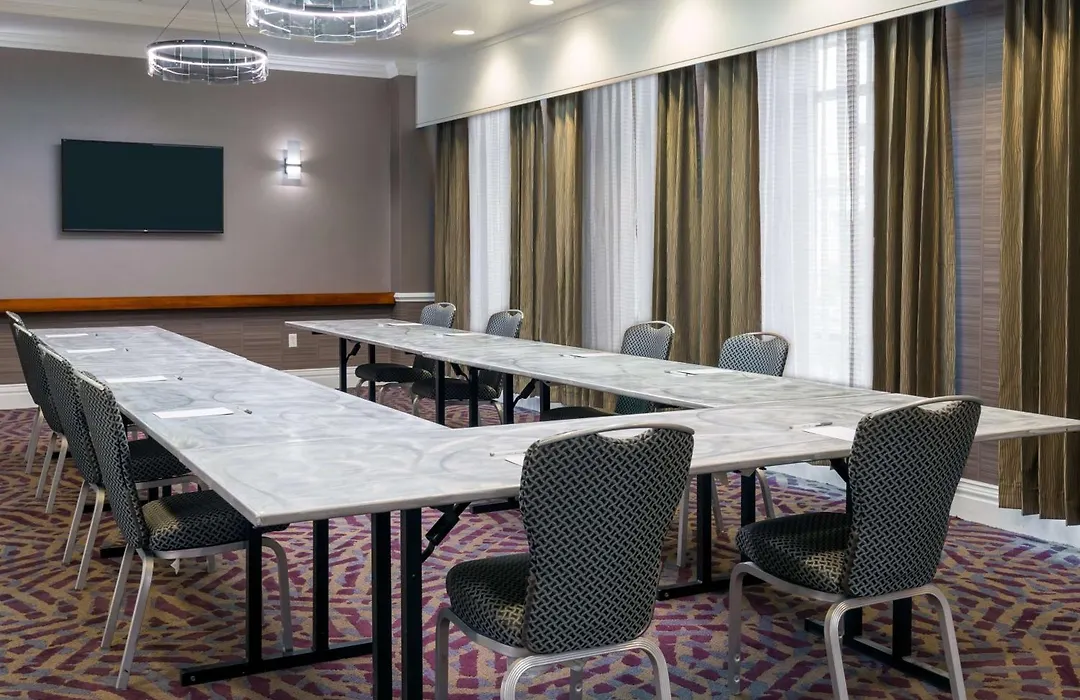 Hampton Inn & Suites Buffalo/Downtown-1