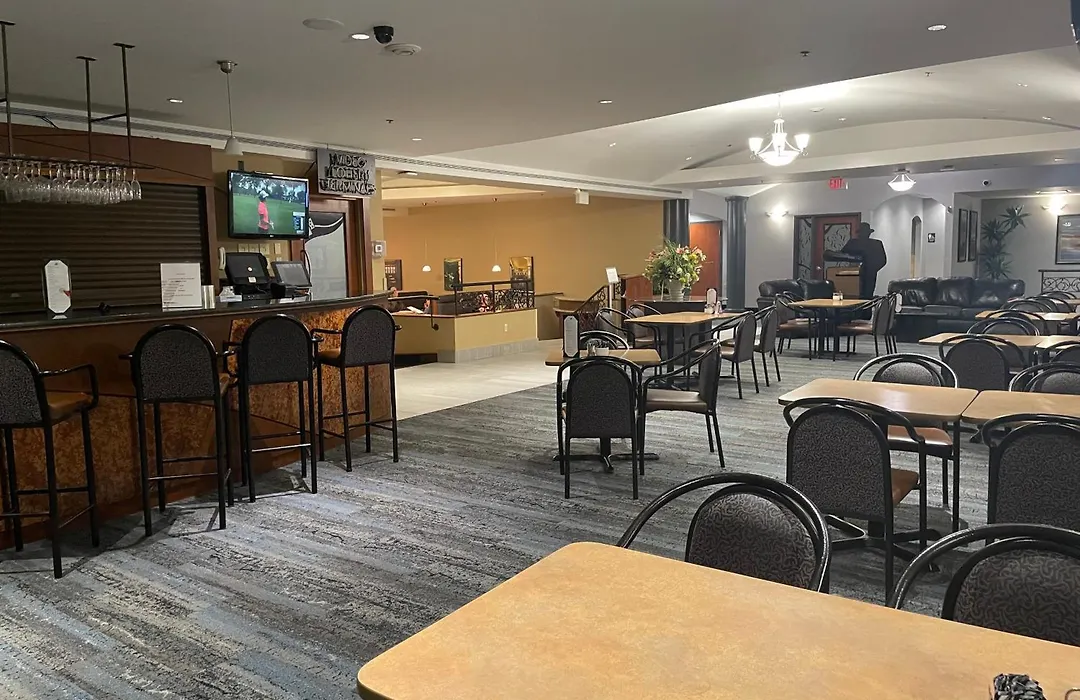 Victoria Inn Hotel And Convention Center Winnipeg-1