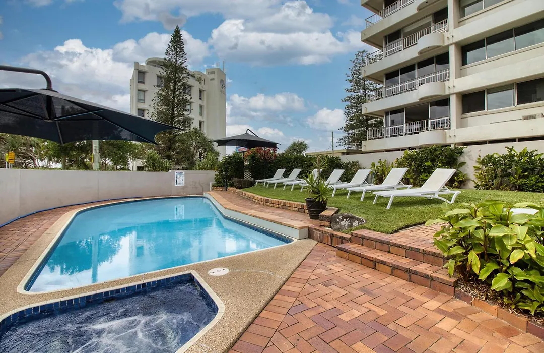 Surfers Chalet-1