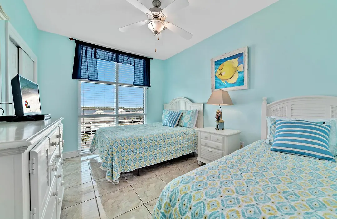 Crystal Shores West 101-1