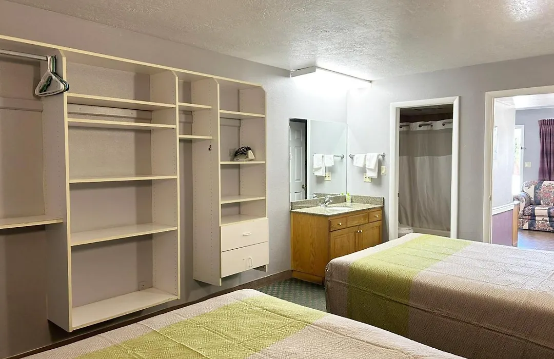 Coronada Inn & Suites-1