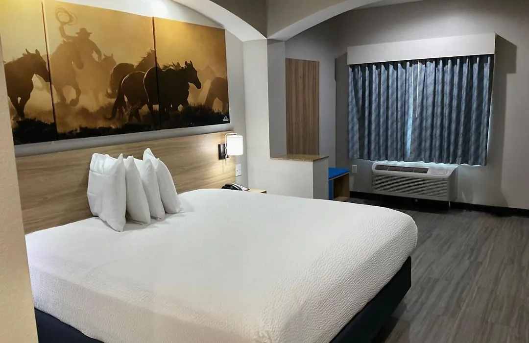 Days Inn By Wyndham Humble/Houston Intercontinental Airport-1