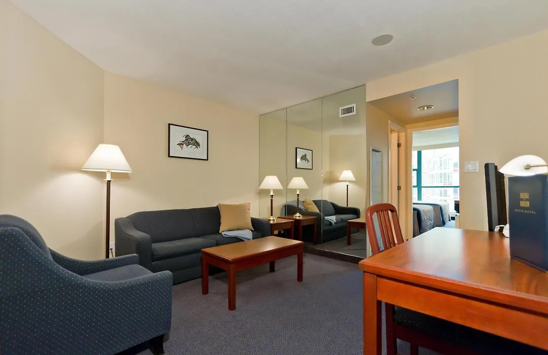 Rosedale On Robson Suite Hotel-1
