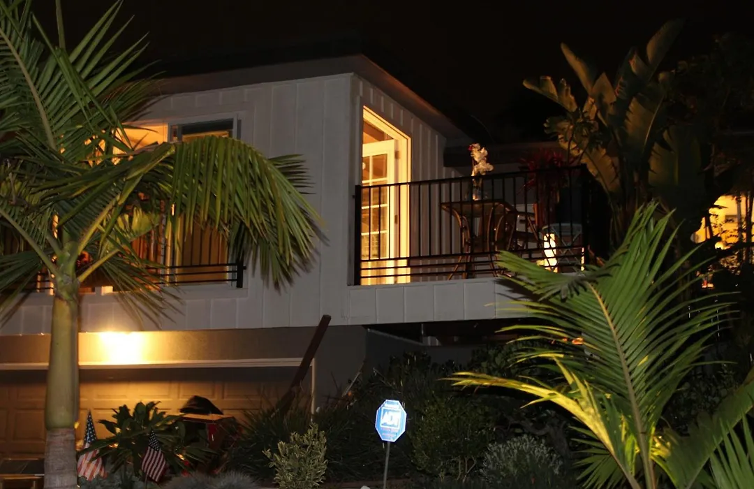 Overlooking Marina Del Rey Sailboats, Is Green Ginger Playa Del Rey On The Bluff,-1
