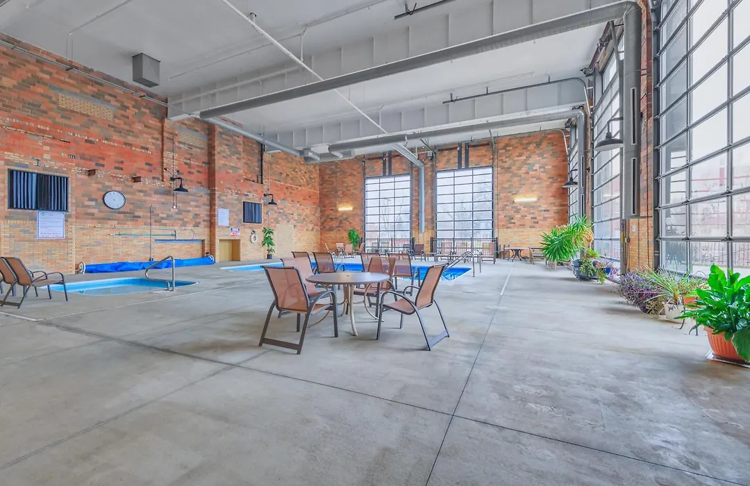 Central Lofts Condo- Year Round Pool- Hot Tub- Close To Beach-1