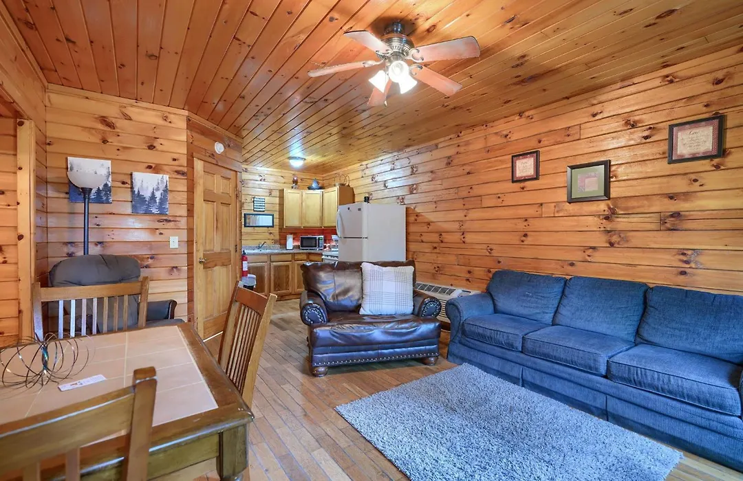 Blue Rose Cabins - Pine Ridge Cabin-1