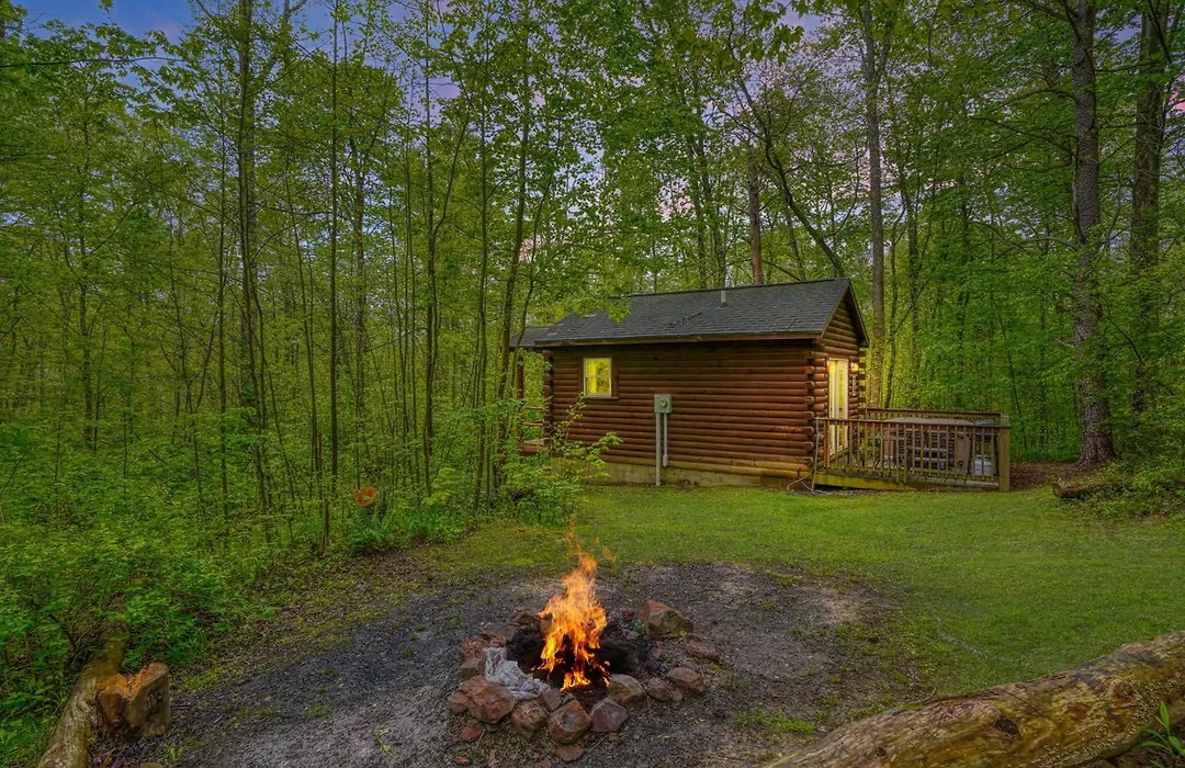 Blue Rose Cabins - Cupids Cabin-1