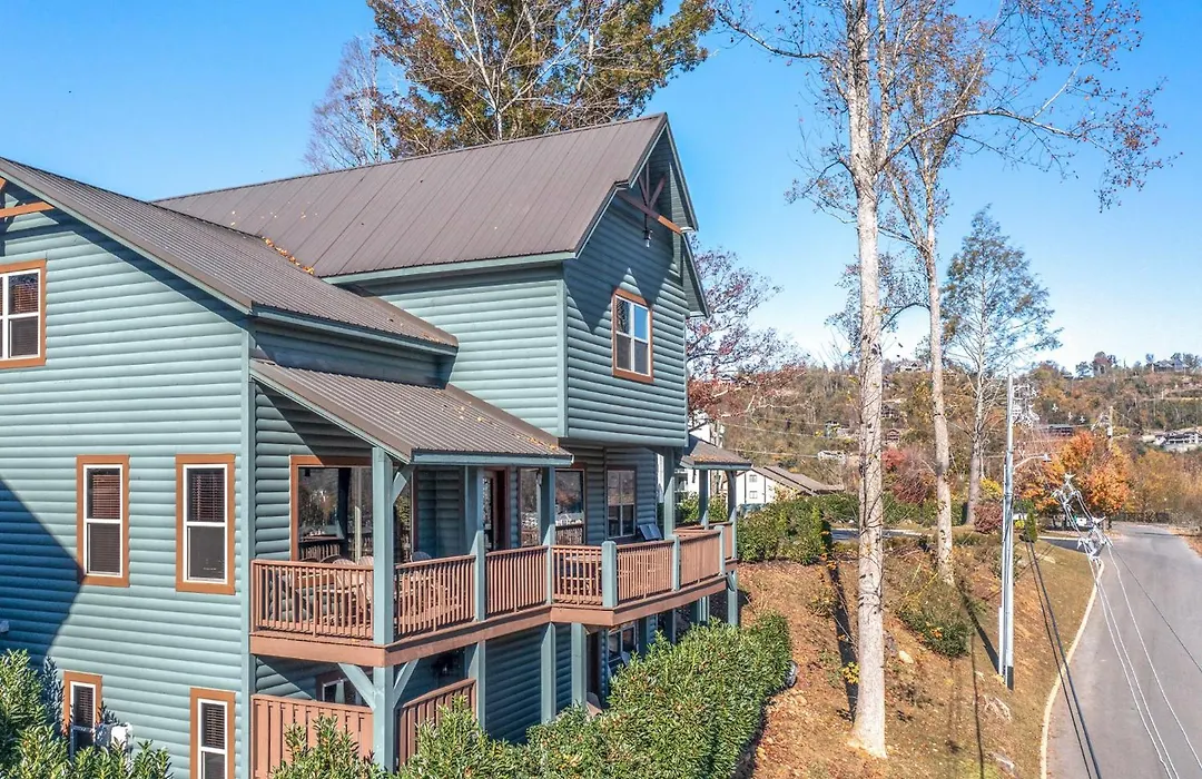 The Great Dogwood Manor By Stony Brook Cabins-1