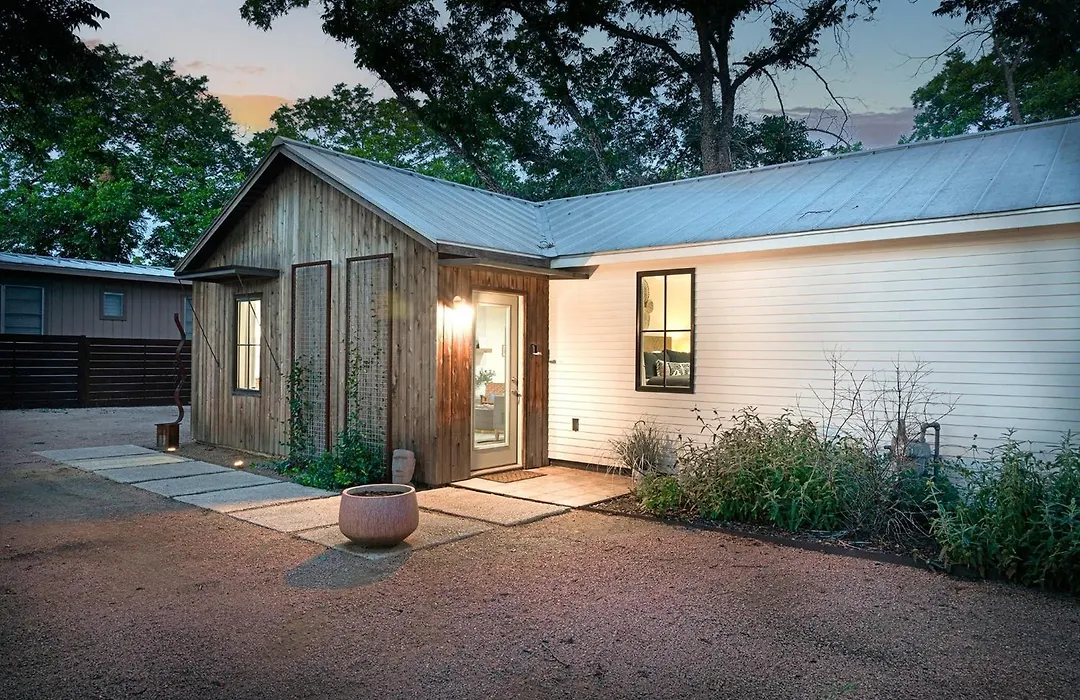 Cava House, Hot Tub, Cowboy Pool, Fire Pit!-1