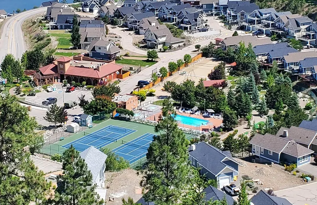 La Casa Lakeside Resort - Amazing Panoramic View Lakeside House With Pools, Hot Tubs & More!-1