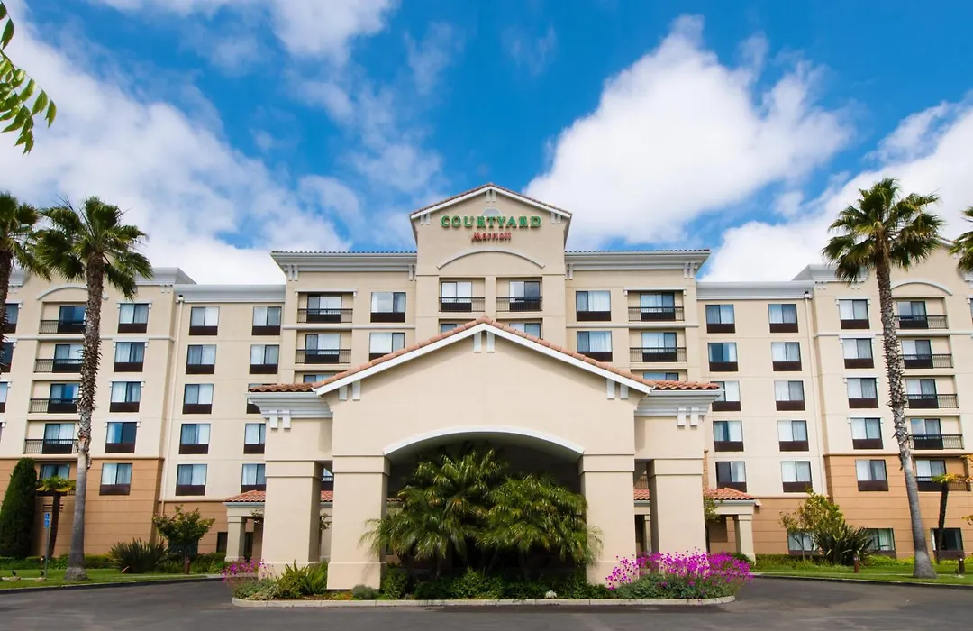 Courtyard By Marriott Newark Silicon Valley-1