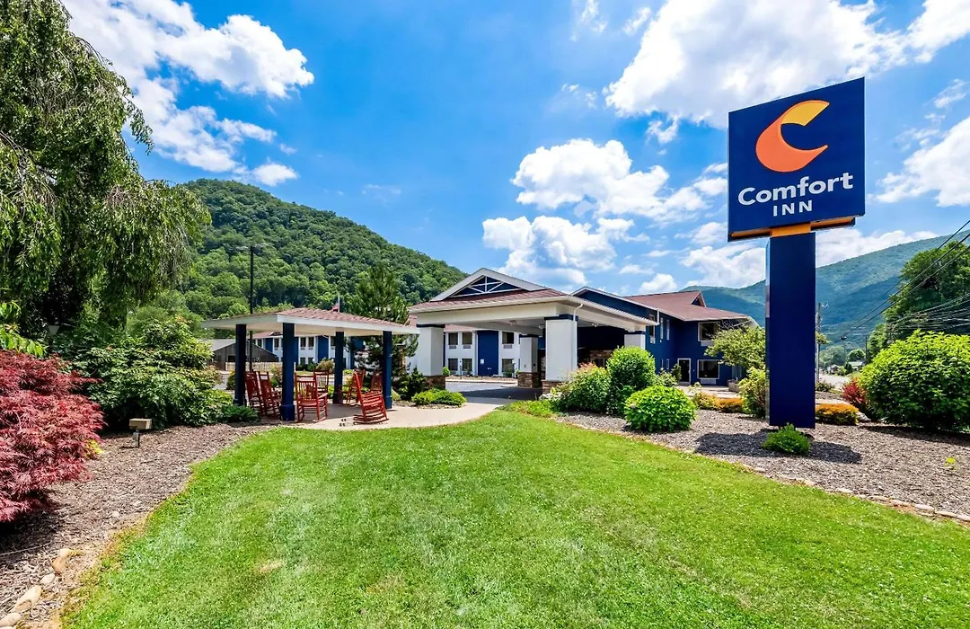 Comfort Inn Near Great Smoky Mountain National Park-1