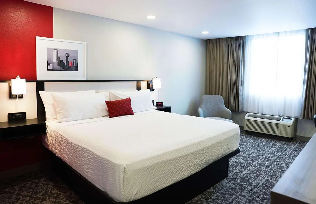Ramada By Wyndham Dfw Airport-1