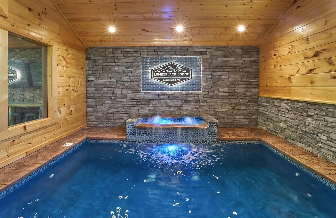 Lumberjack Lodge: Pool Theater Fire Pit-1