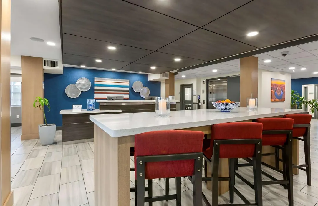 Best Western Plus Yuma Foothills Inn & Suites-1