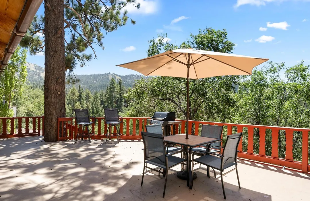 Pinecone Ridge - Walk To Bear Mountain, Private Hot Tub, Foosball-1