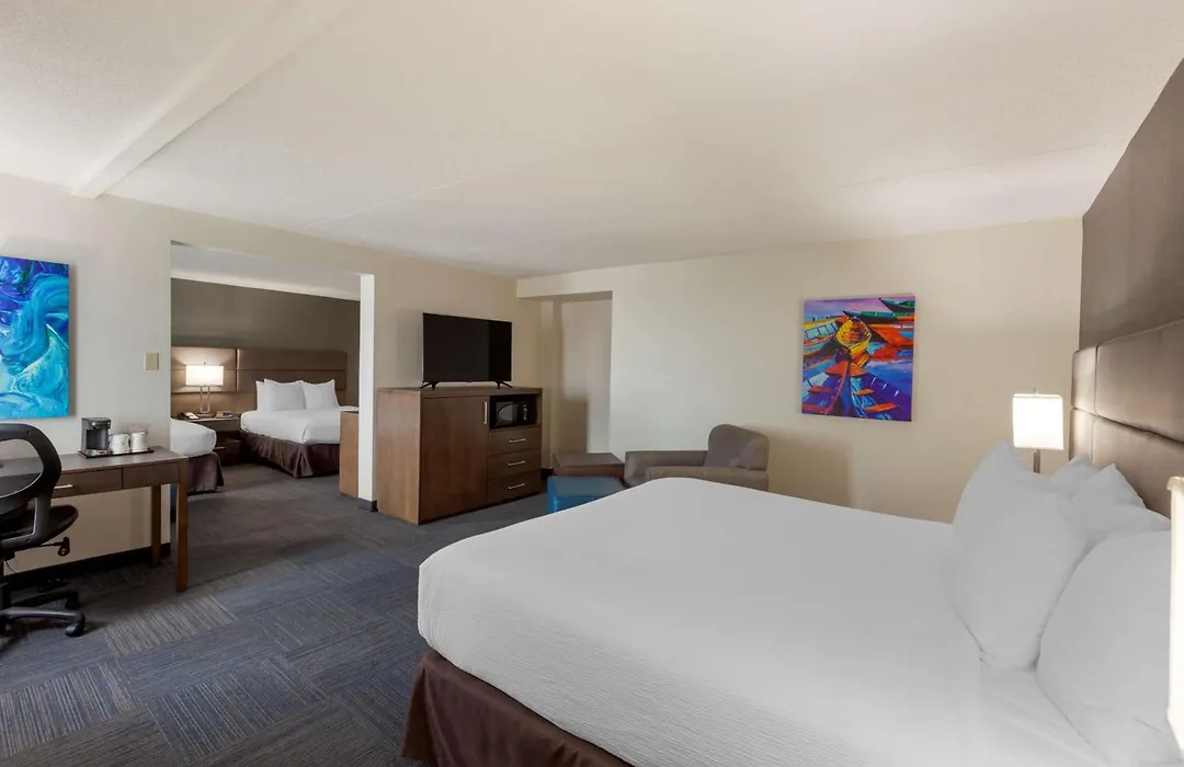 Best Western Plus Toronto Airport Hotel-1