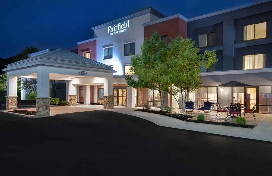 Fairfield Inn And Suites By Marriott Rochester West/Greece-1