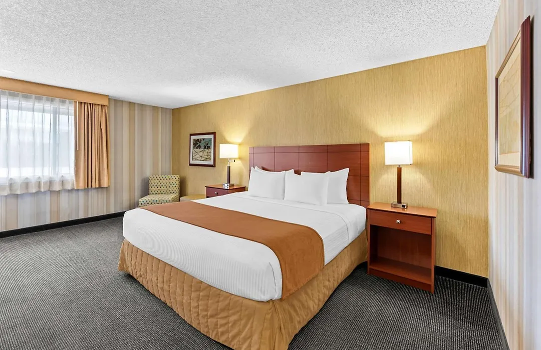 Best Western Cascadia Inn-1