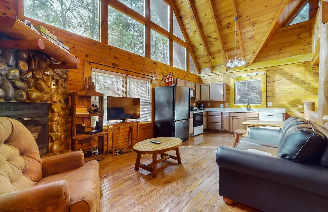 Sugar Bear Cabin-1