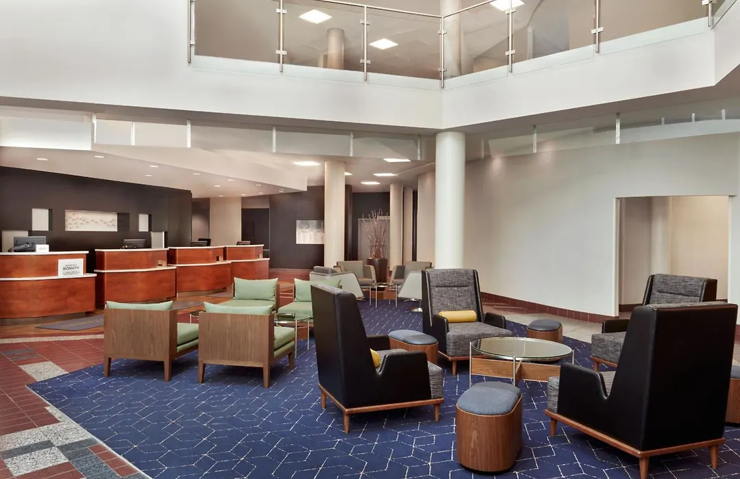 Courtyard By Marriott Ottawa East-1