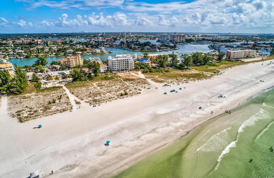 Oceana 203 West-1