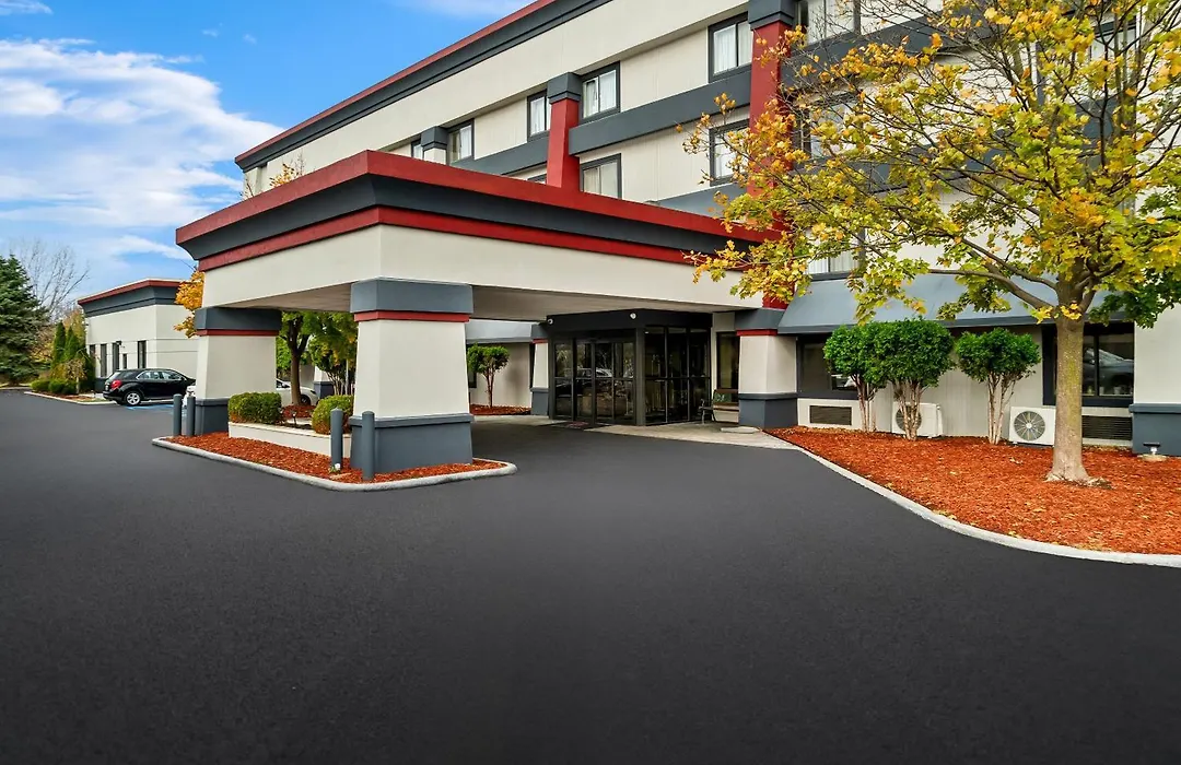 Red Roof Inn Flint-1