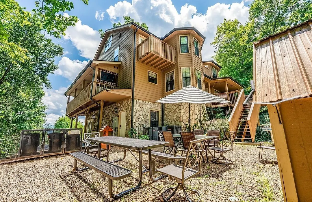 The Rose Cabin-1