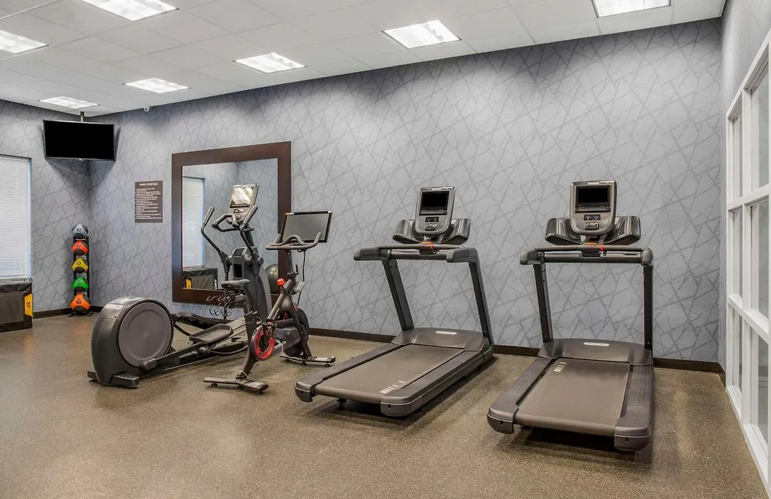 Homewood Suites By Hilton Winnipeg Airport - Polo Park-1