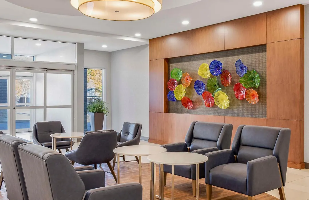 Homewood Suites By Hilton Winnipeg Airport - Polo Park-1